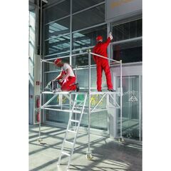  Alu-Rollbock müba-Alu-Rollbock inkl. Leiter, Arbeitshöhe bis 3,75 m, Plattformhöhe verstellbar von 0,45 - 1,75 m, Standfläche 1,80 x 2,05 m, Belastung 1,5 kN/m², A 12444774