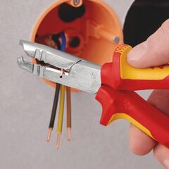  Abmantelungszangen KNIPEX 13 46 165 Abmantelungszange isoliert mit Mehrkomponenten-Hüllen, VDE-geprüft verchromt 165 mm 12380364