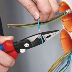  Elektro-Installationszangen KNIPEX 13 92 200 Elektro-Installationszange mit Mehrkomponenten-Hüllen schwarz atramentiert 200 mm 12380316