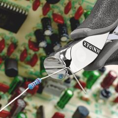  Elektronik-Vornschneider ESD KNIPEX 64 32 120 ESD Elektronik-Vornschneider ESD mit Mehrkomponenten-Hüllen 120 mm 12380510