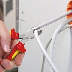  KNIPEX X-Cut® Kompakt-Seitenschneider hochübersetzt KNIPEX 73 06 160 X-Cut® Kompakt-Seitenschneider hochübersetzt isoliert mit Mehrkomponenten-Hüllen, VDE-geprüft verchromt 160 mm 12380538