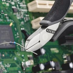  Elektronik-Seitenschneider ESD KNIPEX 77 02 115 ESD Elektronik-Seitenschneider ESD mit Mehrkomponenten-Hüllen 115 mm 12380575