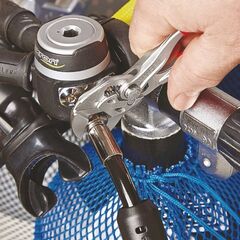  Zangenschlüssel Zange und Schraubenschlüssel in einem Werkzeug KNIPEX 86 03 250 Zangenschlüssel Zange und Schraubenschlüssel in einem Werkzeug mit Kunststoff überzogen verchromt 250 mm 12380284