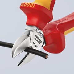  Isolierte Werkzeuge Seitenschneider KNIPEX 70 06 140 Seitenschneider isoliert mit Mehrkomponenten-Hüllen, VDE-geprüft verchromt 140 mm 12380297