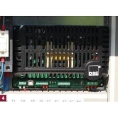  Motor-Optionen für Stromerzeuger von 1-44 kVA ELMAG Erhaltungsladegerät DSE 94xx f. Stromerzeuger m. Steuerung ab DSE 7xxx u. 12 od. 24 V Batteriespannung (eingebaut) 12423758