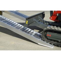  AVS Verladeschienen f. Luftbereifung Altec AVS 80 Rob. ALU-Verladeschienen m. Rand, 2,15 t Tragkraft 12361525