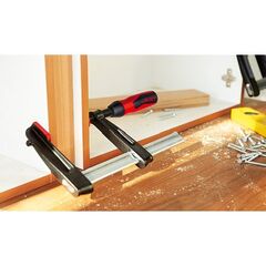  Temperguss-Schraubzwinge mit 2K-Griff TPN-BE-2K BESSEY Temperguss-Schraubzwinge TPN-BE-2K 160/80 12367710