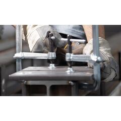  Ganzstahl-Schraubzwinge mit Knebelgriff classiX GS-K BESSEY Ganzstahl-Schraubzwinge classiX GS-K 160/80 12367905