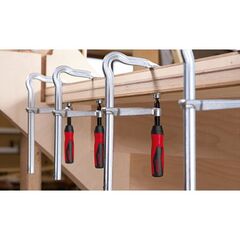  2-Komponenten-Kunststoff-Griffe BESSEY 2-Komponenten-Kunststoffgriff inkl. wechselbarer Druckplatte (TG / GZ / GMZ, Ausladung 120 mm) 12368297