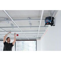  12V System Bosch Kombilaser GCL 2-50 C, mit 4 x 1,5-V-LR6-(AA)-Batterien, RM 2, BT 150 12369335