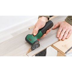  Akku-Geräte Kabelfreie Helfer für Haus und Garten Bosch Kabelloses Trennen und Schleifen EasyCut&Grind 12377612