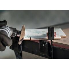  EXPERT MATI 68 RD4 Eckblätter Bosch EXPERT Corner Blade MATI 68 RD4 Blatt für Multifunktionswerkzeuge, 68 x 30 mm, für oszillierende Multifunktionswerkzeuge 12372818