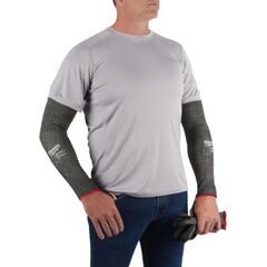  Persönliche Schutzausrüstung Arbeitshandschuhe Milwaukee Arm-Schnittschutz Klasse E, 40 cm, grau 12464773