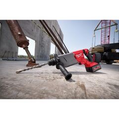  Staubabsaugungen Milwaukee Staubabsaugung für 32 mm SDS-plus Hammer mit D-Griff und Autopulse M18 FDDEL32-0 12463503