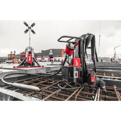  Akku Betonverdichter Milwaukee Rucksack-Betonverdichter MXFCVBPKIT-602 12428161
