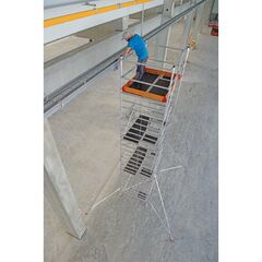  Hymer Fahrgerüste Hymer Treppen-Fahrgerüst mit Ausleger, Bühnenlänge 1,90 m, Rahmenteilbreite 1,50 m, Reichhöhe 8,25 m 12378926