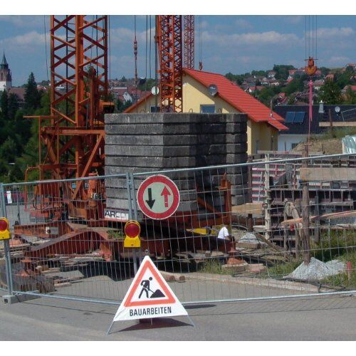  Warnpyramiden NESTLE Warnpyramide - Bauarbeiten - 70cm WAPY 70R, leichtes Gest. mit Mittelfuß 12385326