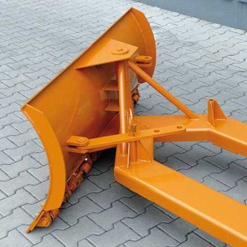  2071 Schneeschieber Schneeschieber 2071.02 Schildbreite 1800 Schildhöhe 660 Federklappschurre 12391810