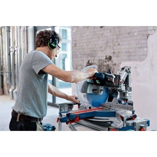  Akku-Geräte 18V System Bosch Akku-Kapp- und Gehrungssäge BITURBO GCM18V-305 GDC 12368825