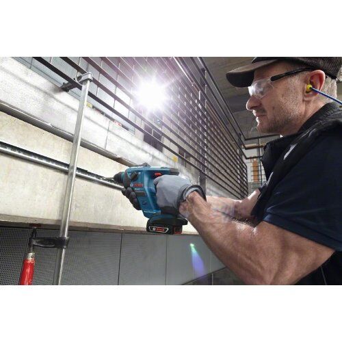  Akku-Geräte 18V System Bosch Akku-Bohrhammer mit SDS-plus GBH 18 V-LI Compact, Solo Version 12369431