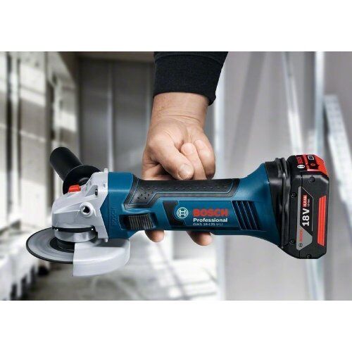  Set mit 5 oder mehr Teilen Bosch Combo Kit 5-tlg. 18V: GSR + GST + GWS + GKS + GSA + 3 x GBA 4,0 Ah + GAL 12369533