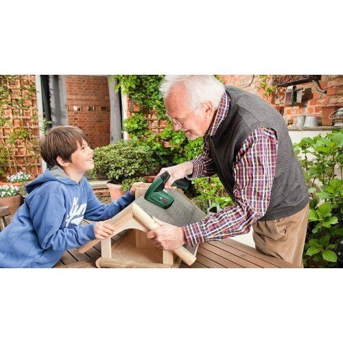  Akku-Geräte Kabelfreie Helfer für Haus und Garten Bosch Akku-Tacker PTK 3,6 LI 12377592