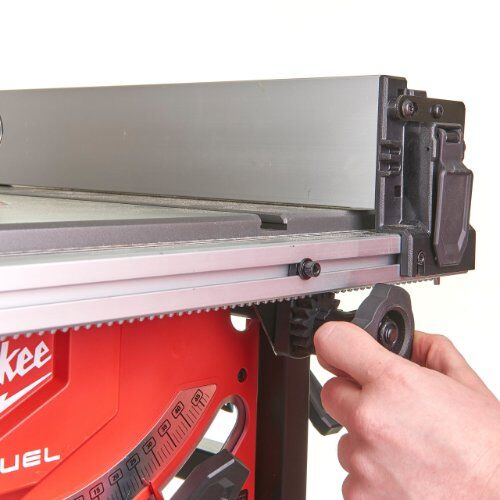 Tischkreissägen und Arbeitstische Milwaukee Akku-Tischkreissäge M18 FTS210-121B, 1 Akku, im Karton 12439868