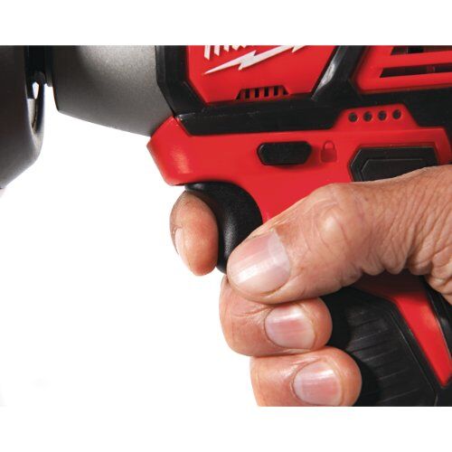  Schleifen und Polieren Polierer Milwaukee Akku-Mini Polierer M12 BPS-0, im Karton 12443162