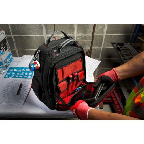  Rucksäcke, Taschen & Arbeitsplatten Milwaukee Rucksack PACKOUT, 380 x 240 x 500 mm 12443389