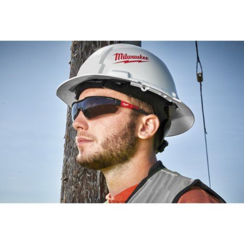  Persönliche Schutzausrüstung Schutzbrillen Milwaukee Schutzbrille getönt 12443429