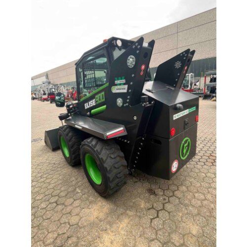  Multifunktionslader First Green Elise 900 Kompaktlader – gebraucht in Langenfeld verfügbar 12466561